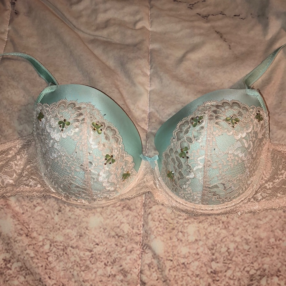 Victoria secret bra